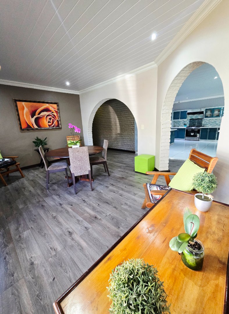 4 Bedroom Property for Sale in Wilkoppies North West
